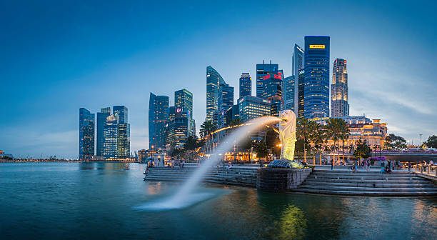 Toà nhà Marina Bay Sands nhìn từ vịnh