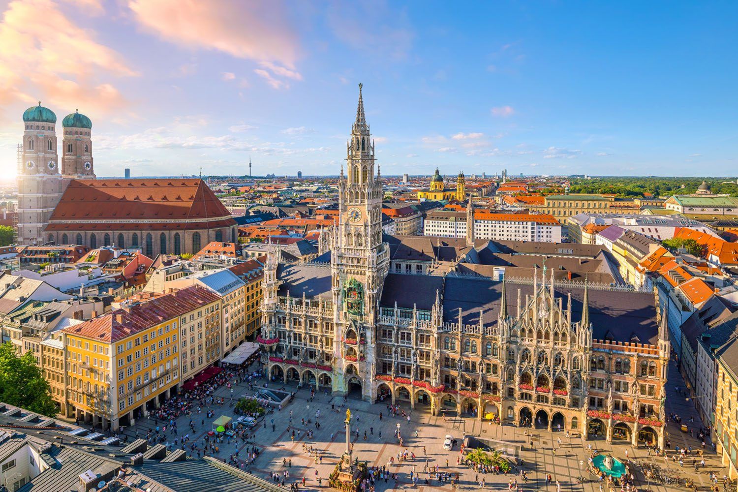 ĐÔNG ÂU: MUNICH – CESKY KRUMLOV - PRAGUE – BRATISLAVA – BUDAPEST – ÁO